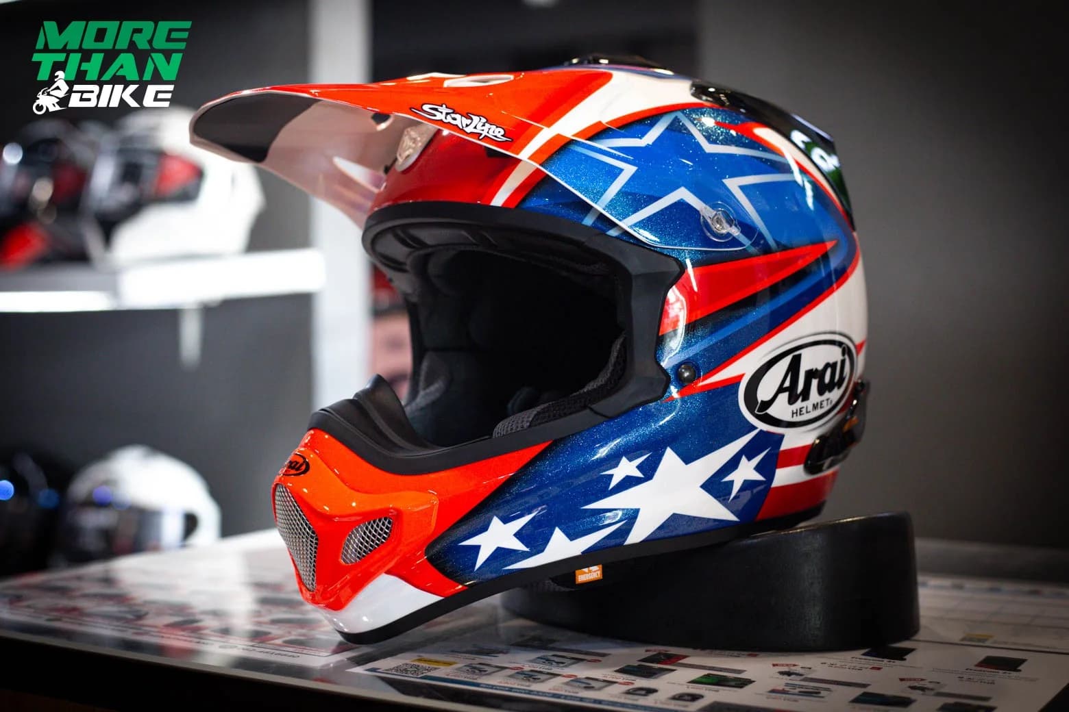 หมวกกันน็อค Arai รุ่น MX-V ลาย Hayden SB