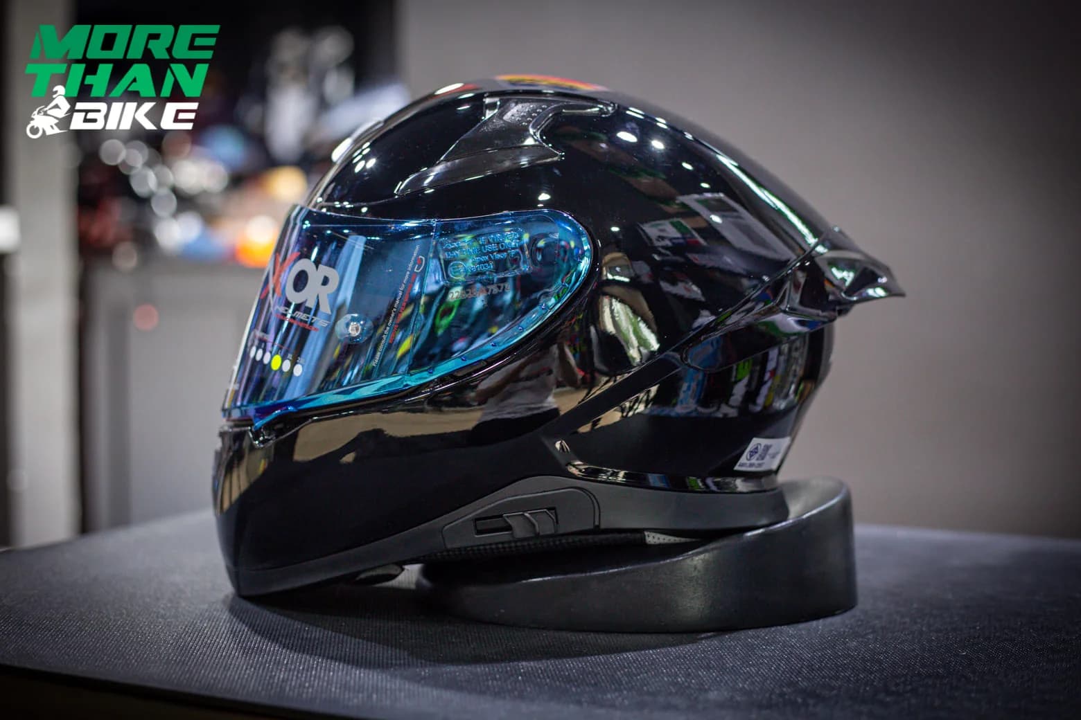 หมวกกันน็อค AXOR รุ่น Apex สี Black (เทา)