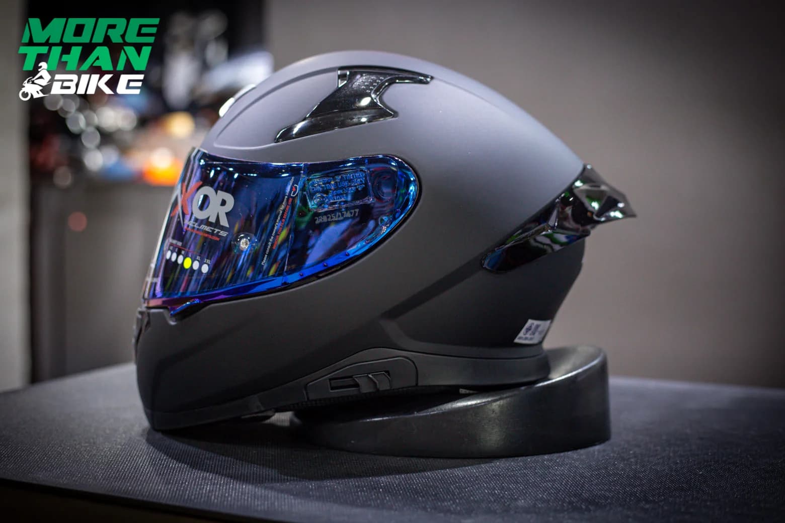 หมวกกันน็อค AXOR รุ่น Apex สี Matt Black (ดำด้าน)