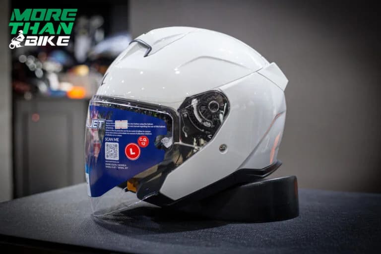 หมวกกันน็อค Shark รุ่น Skwal Jet สี Blank White (ขาว)